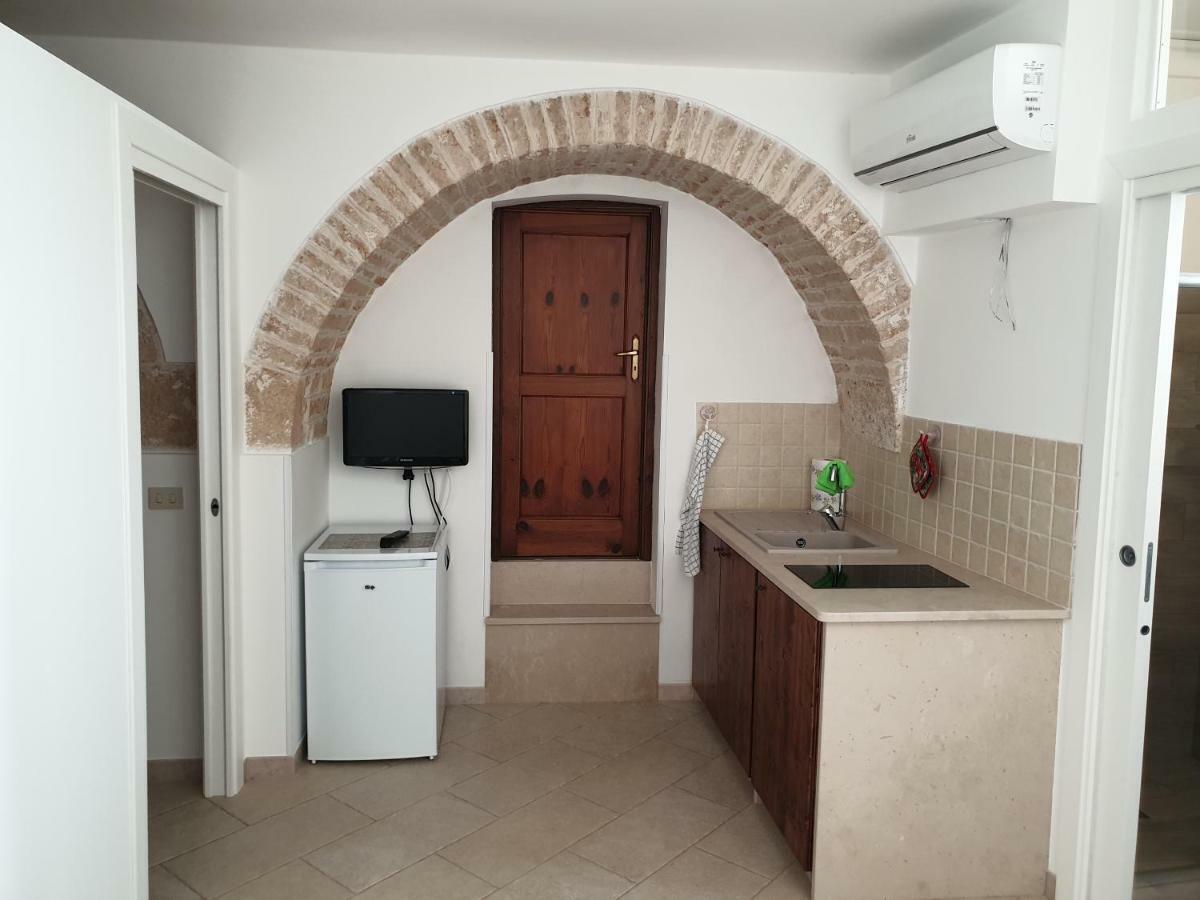 Апартаменты Nonna Livia By La Puglia In Un Trullo Альберобелло Экстерьер фото